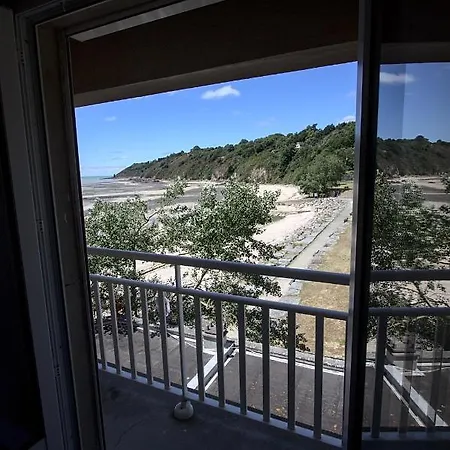 Pensionat Les Dunes 3*