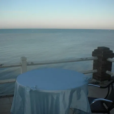 Les Dunes Pensionat 3*