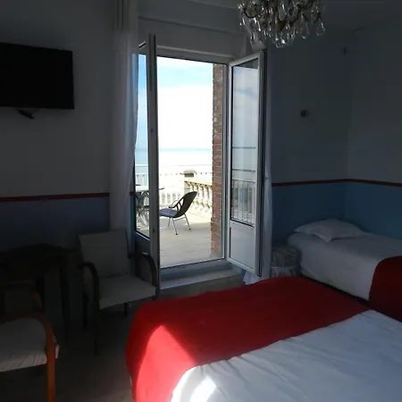 Les Dunes 3*
